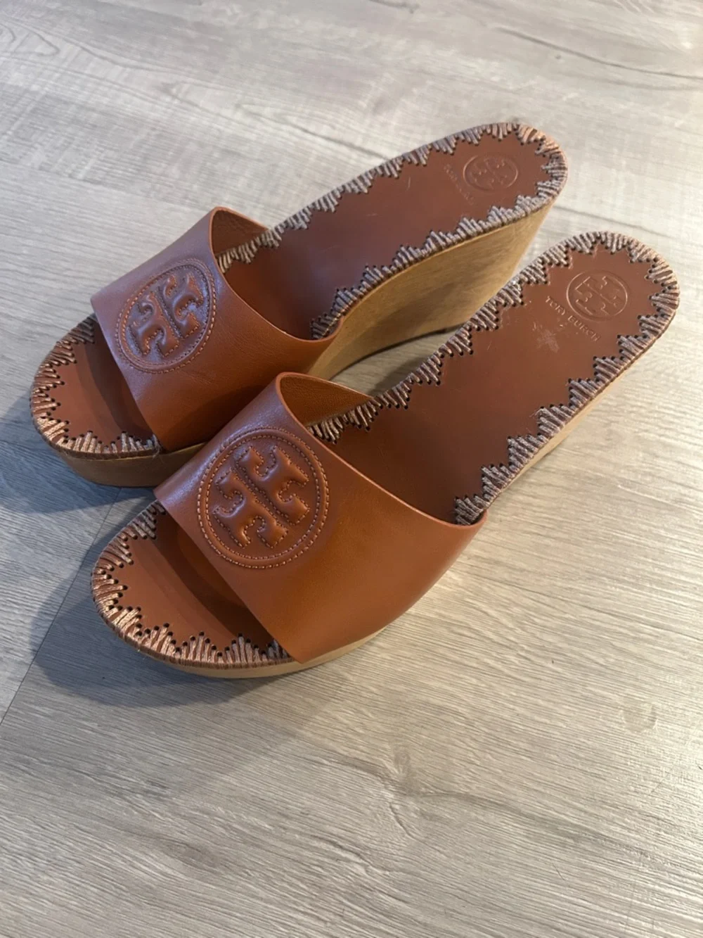 TORY BURCH | Women’s Leather Wedges Sandals